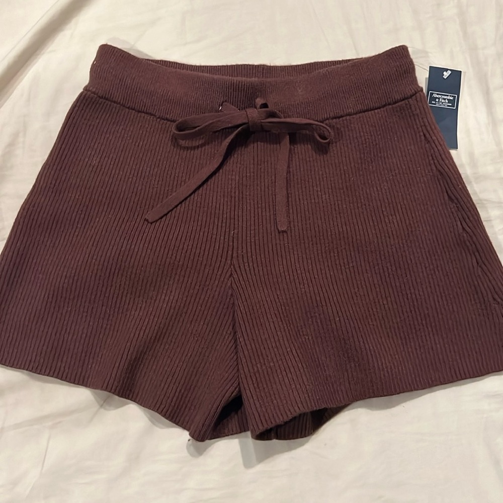 Abercrombie & Fitch Brown Knit Stretchy Shorts, Sz Small BNWT